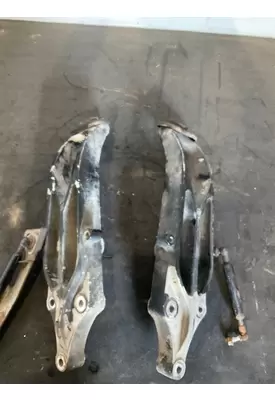 VOLVO D13 Radiator Core Support