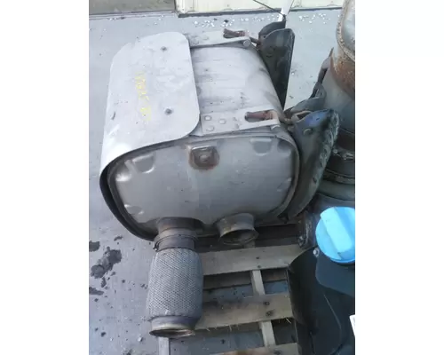 VOLVO D13 SCR ASSEMBLY (SELECTIVE CATALYTIC REDUCTION)