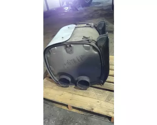 VOLVO D13 SCR ASSEMBLY (SELECTIVE CATALYTIC REDUCTION)