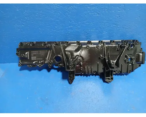 VOLVO D13 Valve Cover