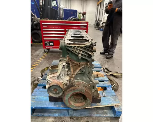 VOLVO D16 SCR Cylinder Block