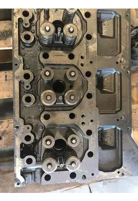 VOLVO D16 SCR Cylinder Head