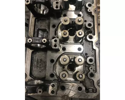 VOLVO D16 SCR Cylinder Head