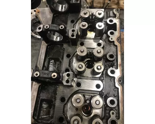 VOLVO D16 SCR Cylinder Head