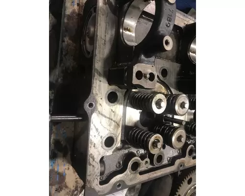 VOLVO D16 SCR Cylinder Head