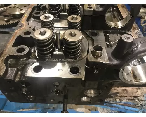 VOLVO D16 SCR Cylinder Head