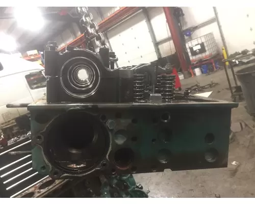 VOLVO D16 SCR Cylinder Head