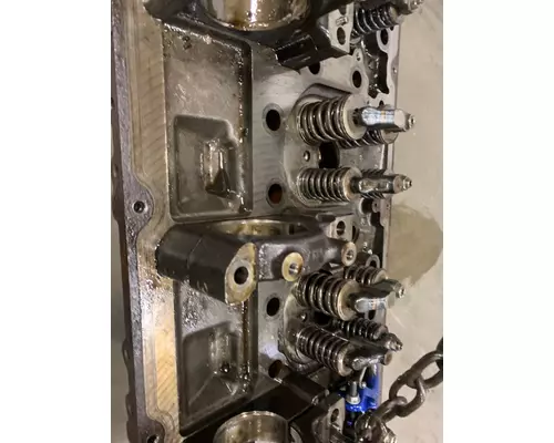 VOLVO D16 SCR Cylinder Head