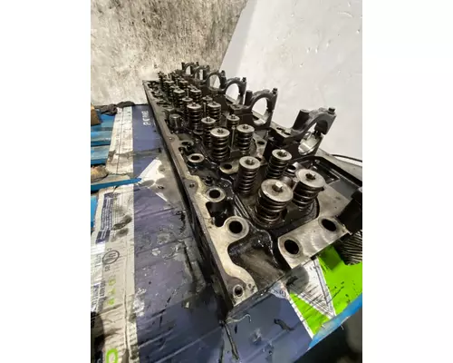 VOLVO D16 SCR Cylinder Head