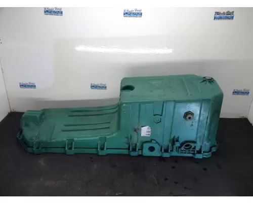 VOLVO D16 SCR Engine Oil Pan