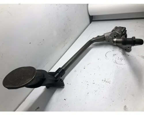 VOLVO D16 SCR Engine Oil Pump