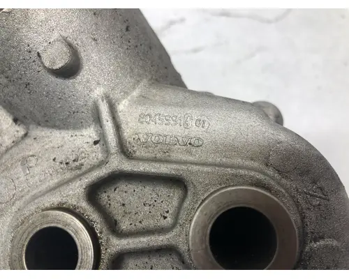 VOLVO D16 SCR Engine Oil Pump