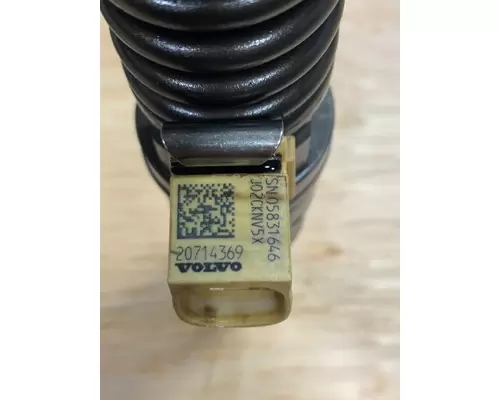 VOLVO D16 SCR Fuel Injector