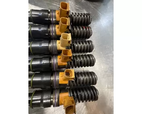 VOLVO D16 SCR Fuel Injector