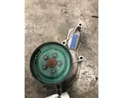 VOLVO D16 SCR Water Pump