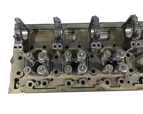 VOLVO D16 Cylinder Head