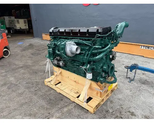 VOLVO D16 Engine Assembly