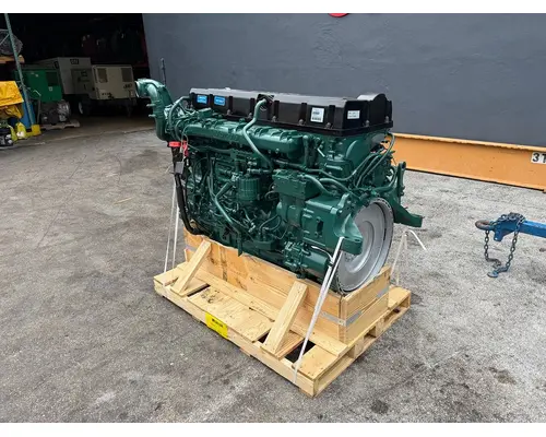 VOLVO D16 Engine Assembly