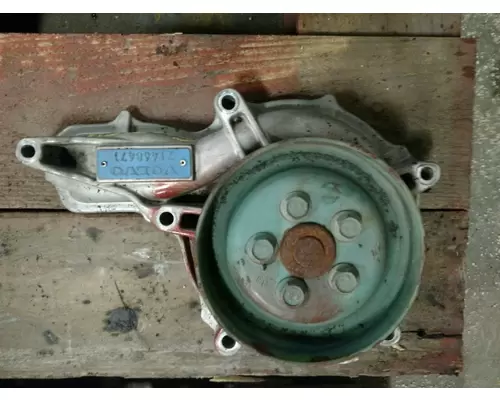 VOLVO D16 WATER PUMP