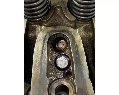 VOLVO D7E Cylinder Head