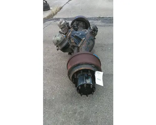 VOLVO EV80B AXLE ASSEMBLY, REAR (REAR)