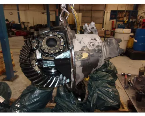 VOLVO EV80R543 DIFFERENTIAL ASSEMBLY REAR REAR