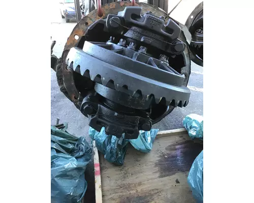 VOLVO EV87FRTBD DIFFERENTIAL ASSEMBLY FRONT REAR