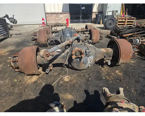 VOLVO EV87 Axle Housings (Front)