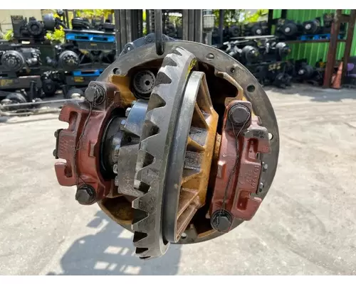 VOLVO EV87 Differential Assembly (Front, Rear)