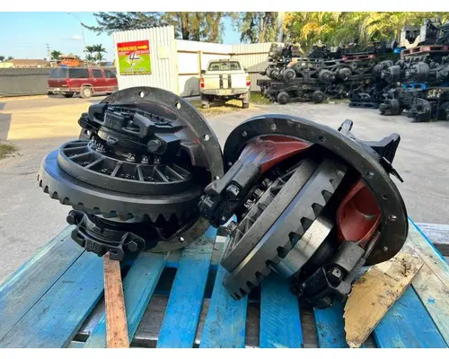VOLVO EV87 Differential Assembly (Front, Rear)