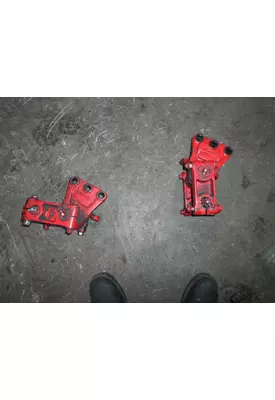 VOLVO FE615 Spring Hanger