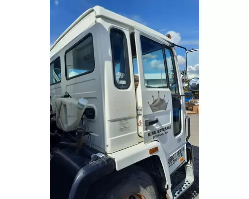 VOLVO FE CAB