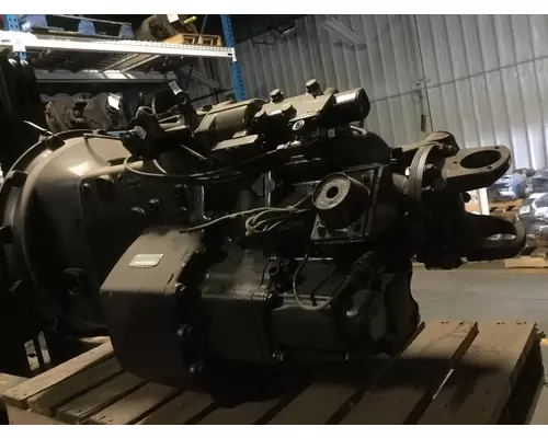 VOLVO R70 TRANSMISSION ASSEMBLY