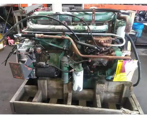 VOLVO TD60B ENGINE ASSEMBLY