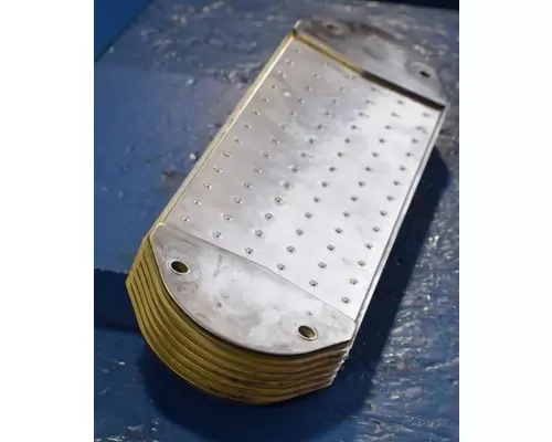 VOLVO VED-12D Engine Oil Cooler