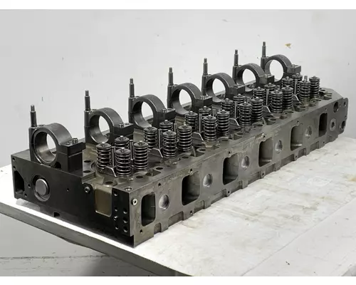 VOLVO VED12D Engine Cylinder Head