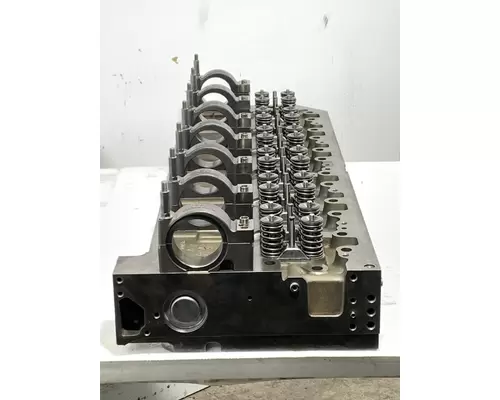 VOLVO VED12D Engine Cylinder Head