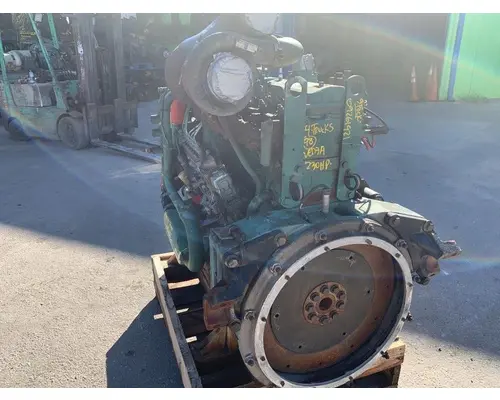 VOLVO VED7A Engine Assembly