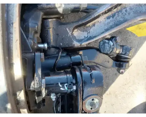 VOLVO VF12 Axle Assembly, Front (Steer)