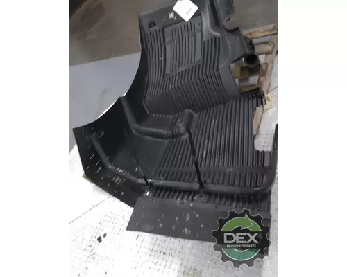 VOLVO VHD 8254 wheel arch liner, plastic