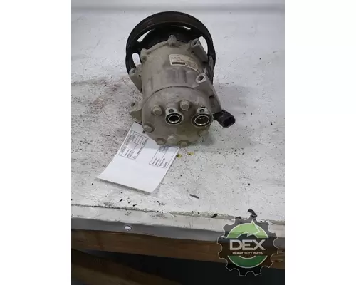 VOLVO VHD Air Conditioner Compressor