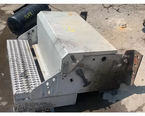 VOLVO VHD Battery Box