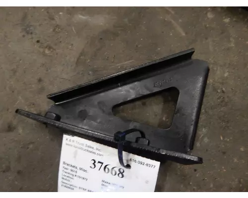 VOLVO VHD Bracket, Misc