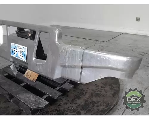 VOLVO VHD Bumper Assembly, Front