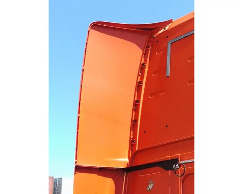 VOLVO VHD CAB EXTENSION