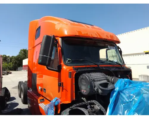 VOLVO VHD CAB