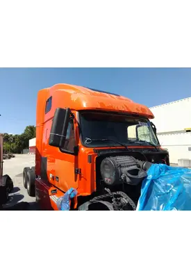 VOLVO VHD CAB
