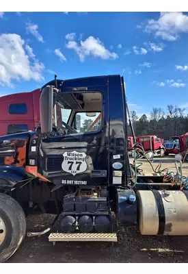 VOLVO VHD CAB