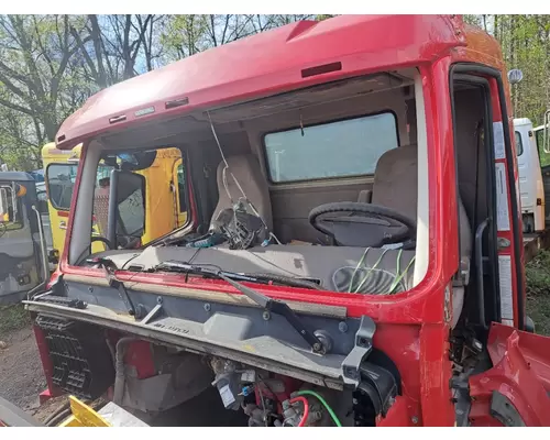 VOLVO VHD Cab Mount