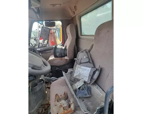VOLVO VHD Cab Mount
